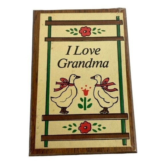 Wood Sign "I Love Grandma Wood Sign" Home Decoration - Picture 1 of 3